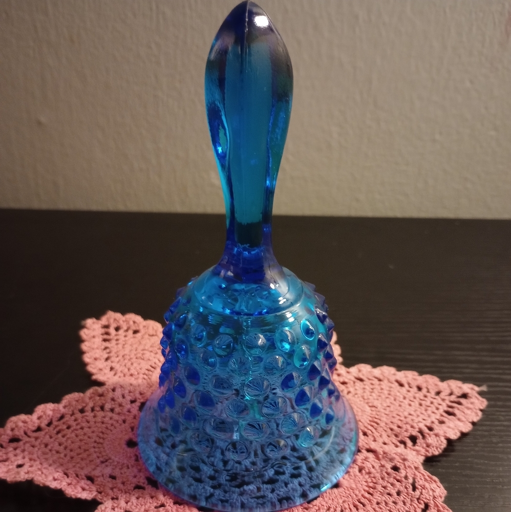 Fenton Glass Vintage colonial hobnail diner Bell.. - Picture 1 of 4